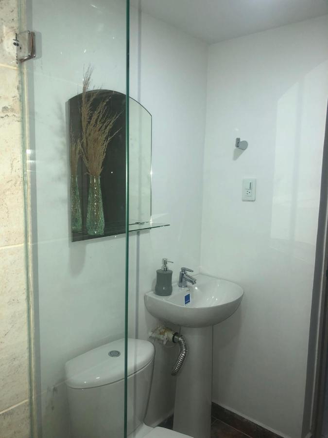 Habitacion Privada Hostel 790 Меделин Екстериор снимка